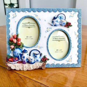 Beautiful 3 dimensional blue tea sets and laced trim design picture frame.